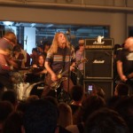 Hot band, Fu Manchu performs