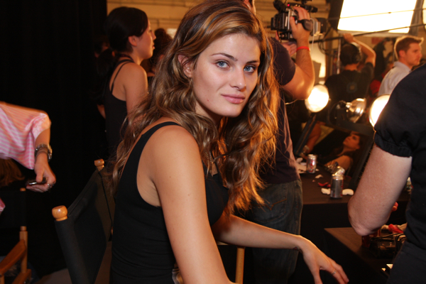 Isabeli Fontana pre makeup is flawless