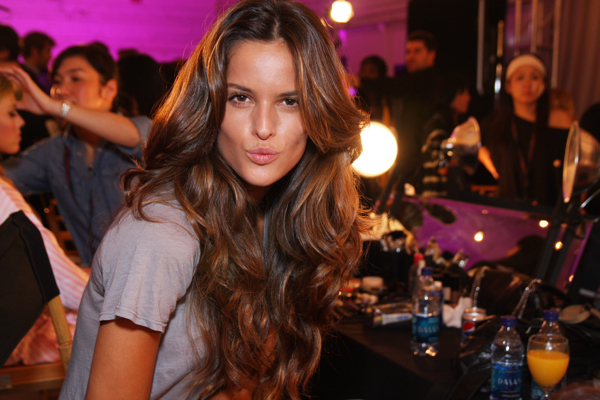 Izabel Goulart pre makeup and hair is totally gorgeous