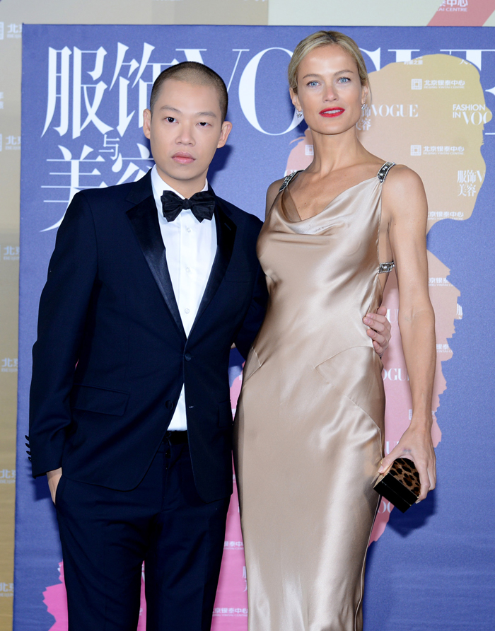 Jason-Wu-with-Carolyn-Muphy-in-Jason-Wu-&-jewels-by-Tiffany-&-Co.