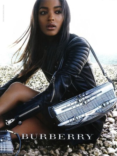 Jourdan Dunn - Photo: Mario Testino for Burberry Prorsum S/S 2011